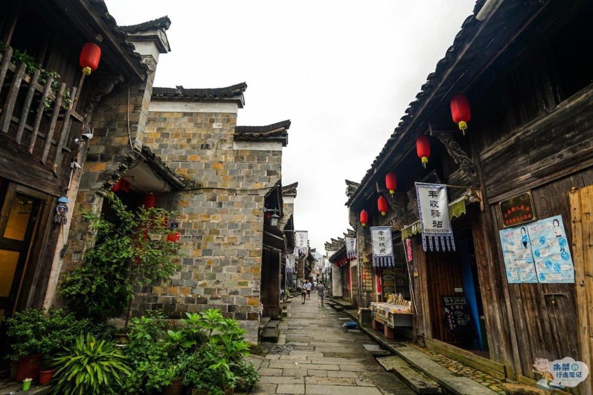 冬天拍照，7个拍照姿势可以学，这样拍照氛围感满满